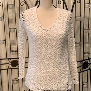 White embroidered lined tee w/see-through sleeves